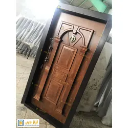 درب ضد سرقت راش برجسته مدل محراب - تولید کننده درب ضد سرقت