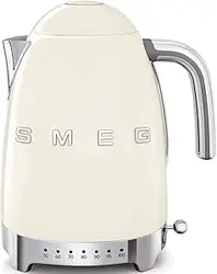 Smeg KLF04CRUK، کتری مدل 50's Retro، 7 تنظیم دما، ظرفیت 1.7 لیتر با نشانگر سطح آب، پایه چرخشی 360، پایه ضد لغزش، درب نرم بازشو، فولاد ضد زنگ، کرم، 1 سال گارانتی