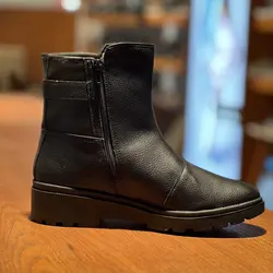بوت زنانه کلارکس Clarks Calla Mid - کیف و کفش چرم برند کلارکس