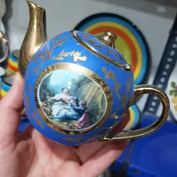 قوری کوچک سلطنتی