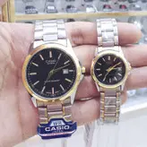 ساعت ست مردانه زنانه کاسیو CASIO تقویم دار موتور ژاپن داخل صفحه هم حک شده ضد اب رنگ ثابت قیمت درج شده قیمت ست میباشد