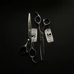Finny ست کات وپیتاژ ‎جنس تیغه:کربن ‎سایز تیغه:چ ‎توضیحات ‎برند