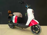 موتور سیکلت برقی ( اسکوتر برقی ) طرح وسپا VLRA مدل K1 رنگ‌ red green