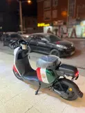 موتور سیکلت برقی ( اسکوتر برقی ) طرح وسپا VLRA مدل K1 رنگ‌ red green