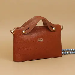 کیف دوشی و دستی جنس فلوتر رویه چرم طبیعی یراق آلات خارجی رنگ ثابت آستر داخل پارچه ترک