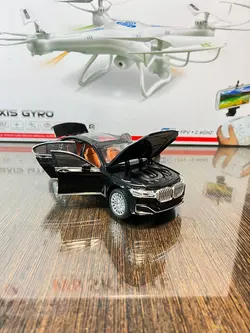 ماشین فلزی ماکت موزیکال بی ام و ۶ در باز شو