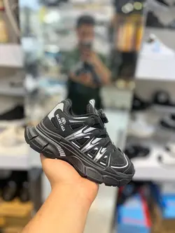 کفش کتونی قرقره ای اسپرت بچه گانه مناسب روزمره مدل بالنسیاگا مشکی