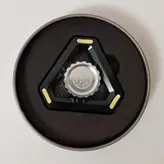 اسپینر فلزی مثلثی طرح هندسی