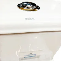 توالت فرنگی گلسار مدل دایموند آنتی باکتریال