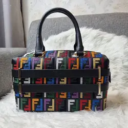 کیف دستی زنانه برند فندی Fendi - مزون نورالند