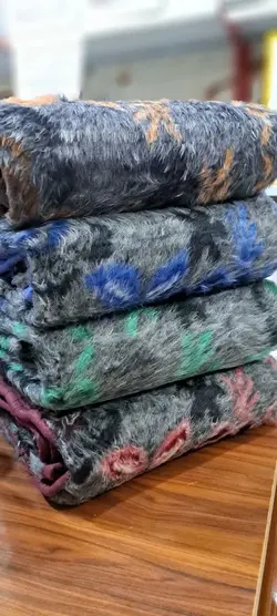 پتو قدیمی پشمی