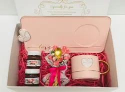 باکس کادوی زنانه صورتی کد G118