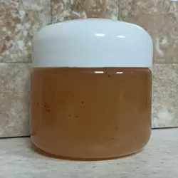 عسل طبیعی کنجد غیر تغذیه ای مستقیم از زنبوردار و کندودار صددرصد تضمینی صد گرم  