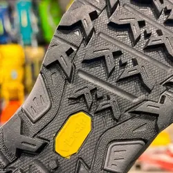 کفش کوهنوردی ساق متوسط کلمبیا مدل X ULTRA | موج کوه