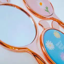 آینه دسته دار یک طرفه طرح خرگوش Mirror - اپ شاپینگ