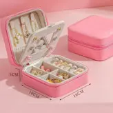 جعبه جواهرات و نظم دهنده ی زیورالات آینه دار