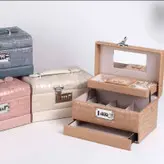 جعبه جواهرات همراه با قفل کلید وکشو