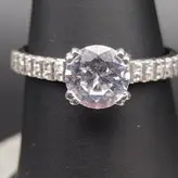 حلقه و پشت حلقه ی نقره