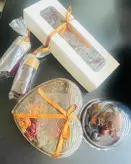 لواشک بستنی/ترشک/لواشک خرسی /باکس هدیه/گیفت تولد/هدیه خاص /باکس قلبی/ولنتاین/پاپسیکلز