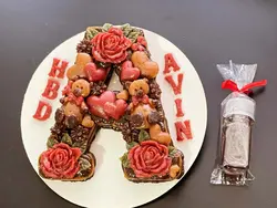 لواشک/لواشک حروف انگلیسی سایز متوسط/ترشک /کیک تولد/هدیه خاص/ باکس رز