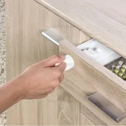 قفل درب کمد و کابینت ریر Reer مدل آهنربایی بسته 2 عددی