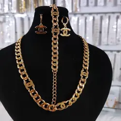 سرویس 4 پارچه (گردنبند-دستبند-گوشواره) زنانه مدل گوچی مشابه طلا کد 2-S001