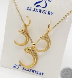 نیم ست جگوار زنانه با زنجیر طرح طلا کد N011