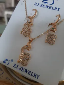 نیم ست طرح طلا مدل ماری کد N001