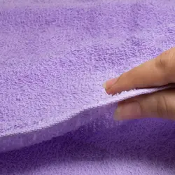 حوله ی حمام رنگ بنفش