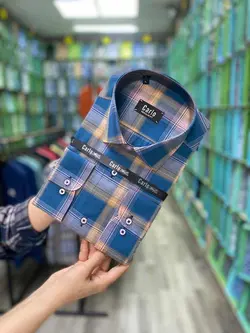 پیراهن مردانه چارخونه آبی کرم پارچه نخی قواره آزاد کد ۳۰۰۱۴