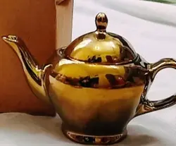 قوری طلایی کوچک