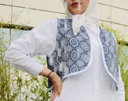 وست سنتی با نوار دوزی سفید زنانه مدل تابستانه