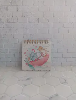 دفترچه 10×10 طرح دار فانتزی طرح گربه در چتر