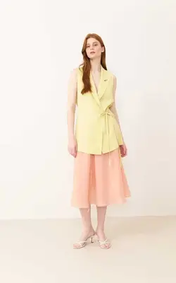 جلیقه زنانه ROMAN کد Y2417003 - کی شاپ (کهن شاپ سابق)