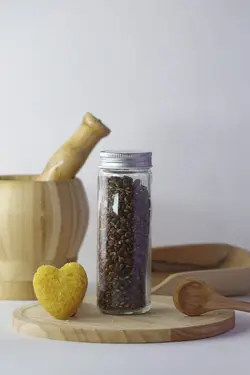 سماق دانه قهوه ای 100 گرمی