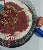چیز کیک رد ولوت چند لایه (کیک فول پنبه ای وحجیم، خوش بافت و نرم)بسیار خوشمزه و شیک همراه با تزیینات ماکارون رنگی و پودر کیک رد ولوت