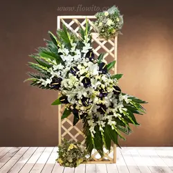 تاج گل آنتوریوم مشکی کد 23 - گل فروشی آنلاین فلاویتو