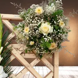 تاج گل آنتوریوم مشکی کد 23 - گل فروشی آنلاین فلاویتو