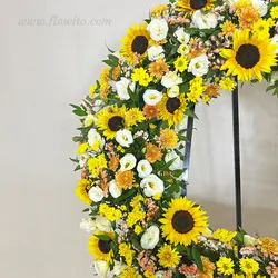 تاج گل درباری آفتاب گردان کد 34 - گل فروشی آنلاین فلاویتو