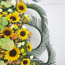 تاج گل آفتاب گردان و آنتوریوم کد 32 - گل فروشی آنلاین فلاویتو