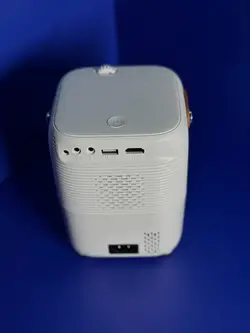 ویدئو پروژکتور اندروید Umiio مدل Q1 (A009)
