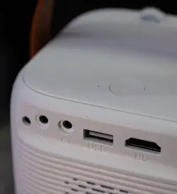 ویدئو پروژکتور اندروید Umiio مدل Q2 (A010)