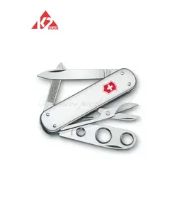 ابزار چندکاره ویکتورینوکس سیگار کاتر