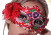 نقاب بالماسکه زنانه با رنگبندی و طرح بندی متنوع