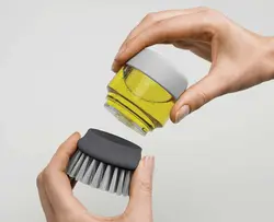 برس شستشوی مخزن دار با پایه نگه دارنده جوزف جوزف Joseph Joseph, Dispensing Washing-up Brush With Storage Stand