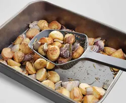 ملاقه صافی جوزف جوزف طوسی joseph joseph scoop plus colander grey