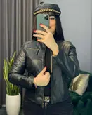 کت کوتاه چرم آستردار زنانه جلوزیپ-کد ۶۳۳۶