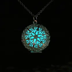 گردنبند لاکت توری گرد شب تاب ارسال رایگان