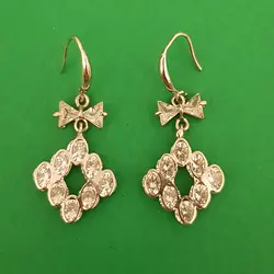 گوشواره زنانه مدل لوزی پاپیونی