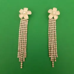 گوشواره زنانه مدل گل رشته ای 